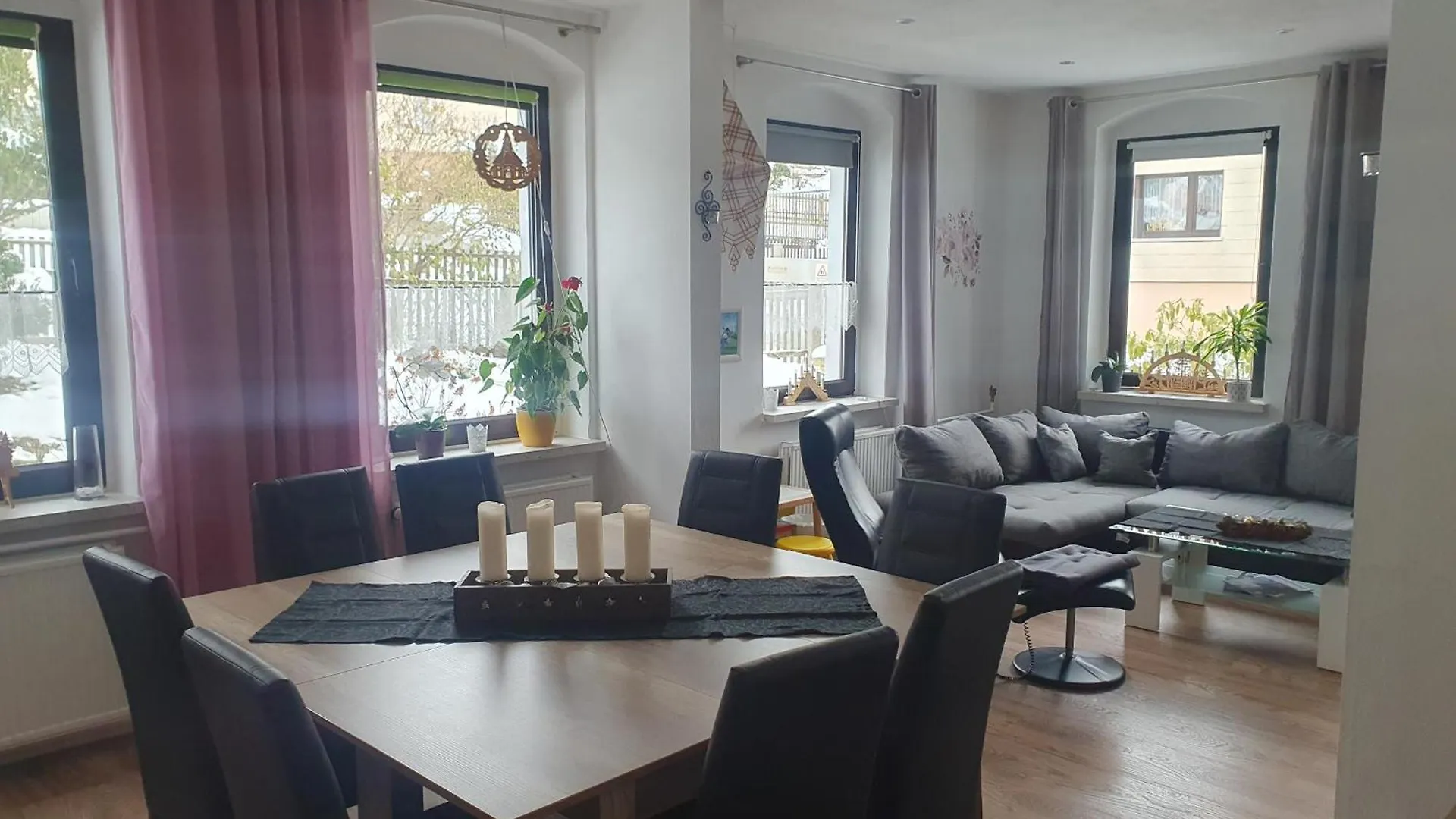 Familienfreundliche Ferienwohnung Erzgebirge Schneeberg  Apartment Schneeberg (Saxony)