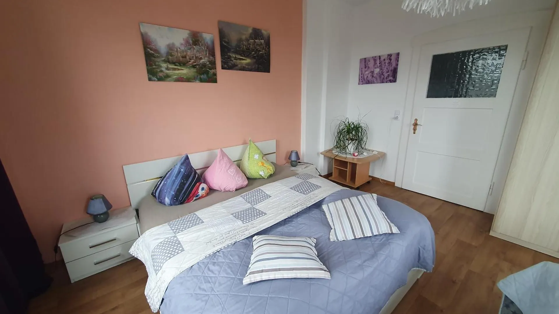 Familienfreundliche Ferienwohnung Erzgebirge Schneeberg  0*, Schneeberg (Saxony) Germany